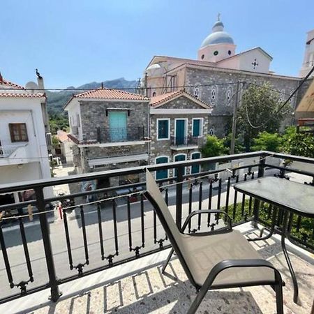 Samos - Kokkari - Eirini'S Studios Экстерьер фото