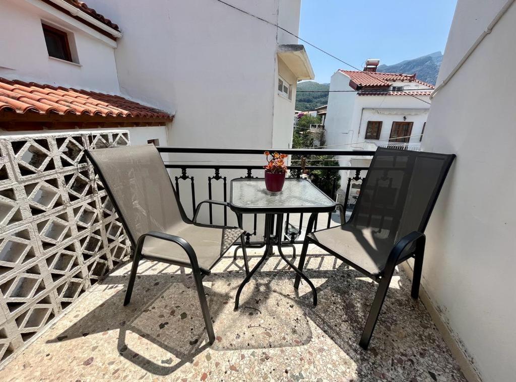 Samos - Kokkari - Eirini'S Studios Экстерьер фото