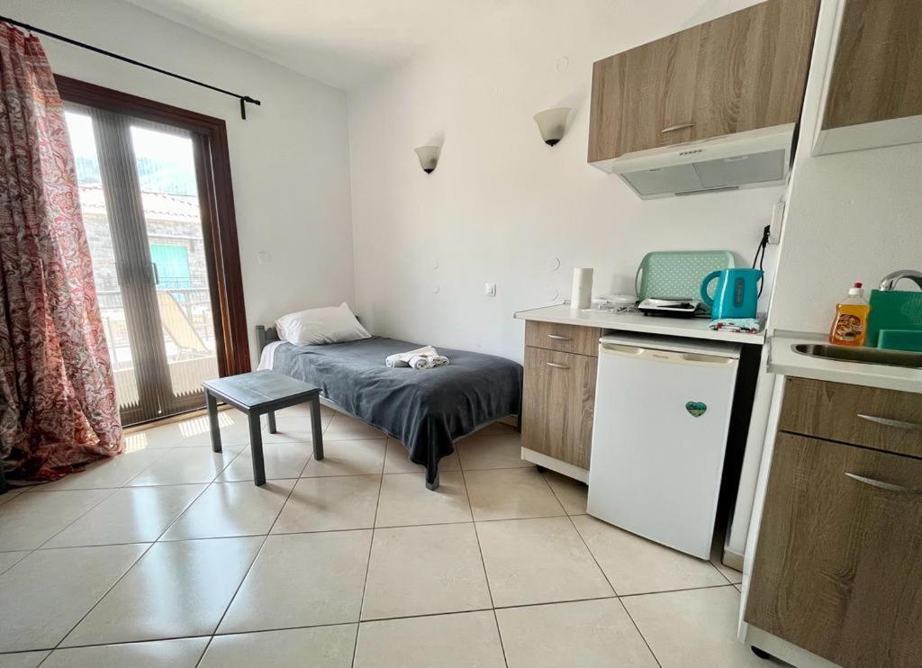 Samos - Kokkari - Eirini'S Studios Экстерьер фото